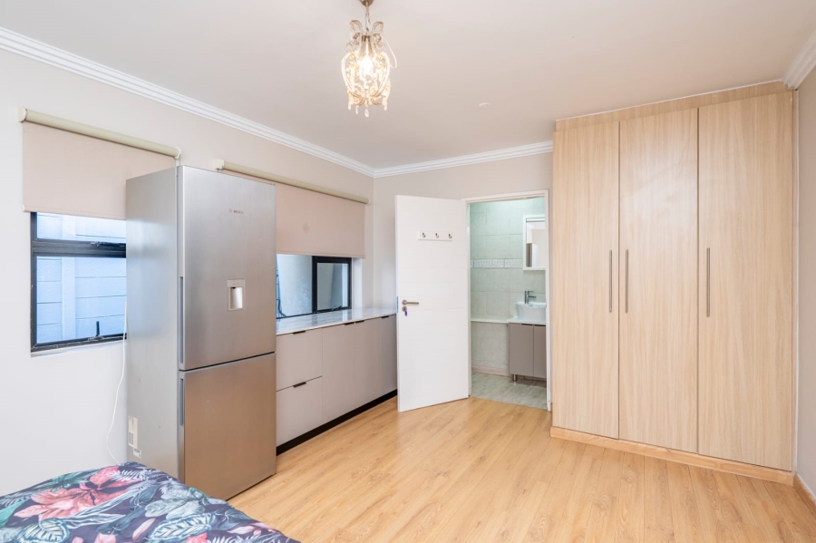 5 Bedroom Property for Sale in Eversdal Western Cape